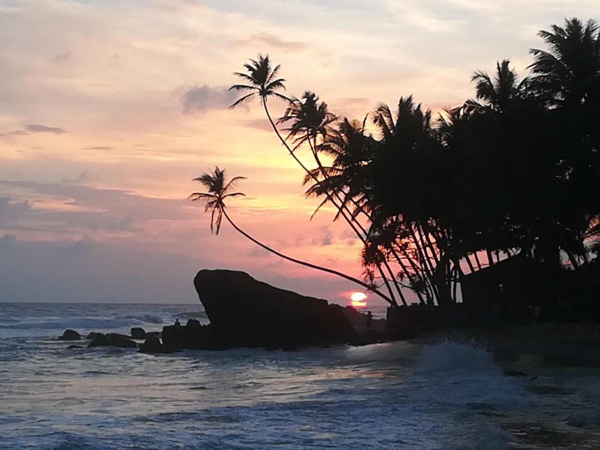 Unawatuna Beach House Exterior photo